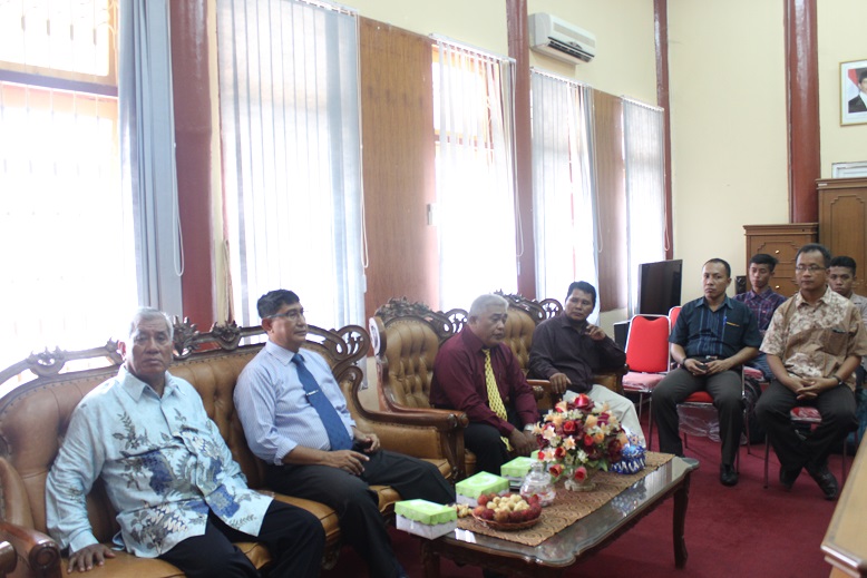 .Jurusan P.IPS Sambut Dekan Baru FKIP